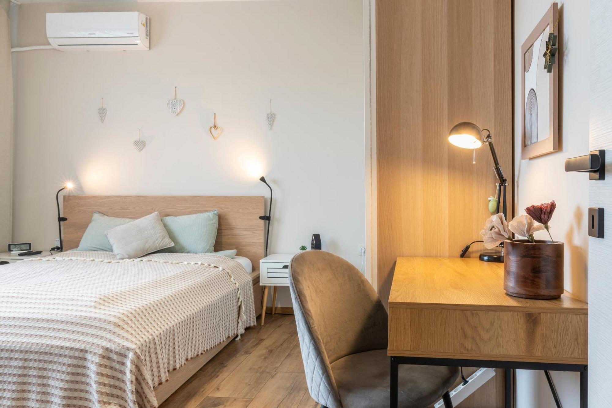 Apartament Your Place